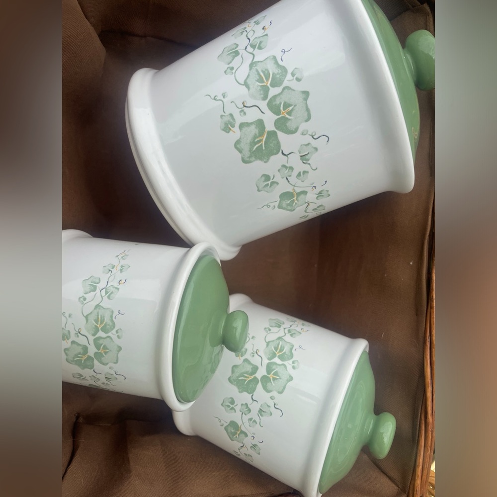 3 piece set Corelle “Callaway” Ivy Canisters with lids